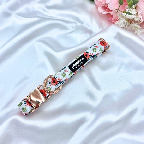 Cute dog collar with a charming floral design, adding a touch of elegance to your pet's look