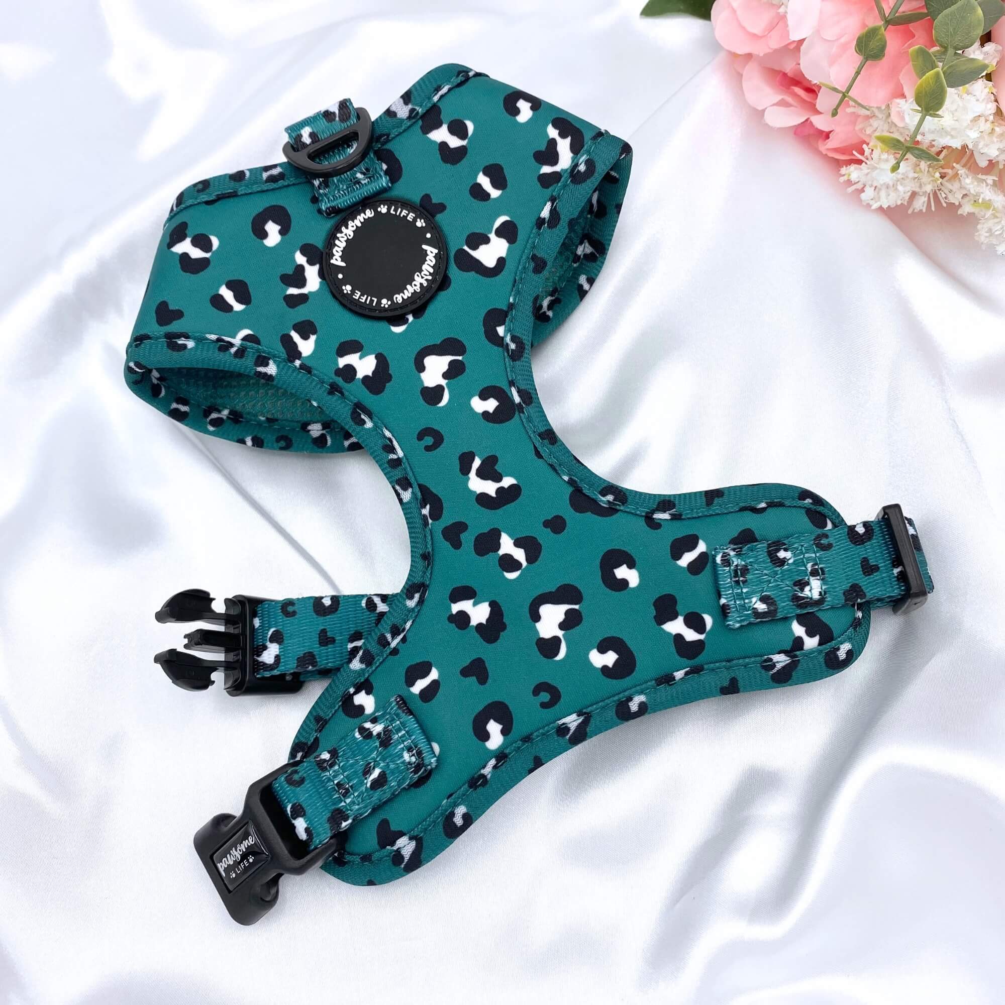 Cute no-pull dog harness with adjustable design, featuring a green leopard pattern