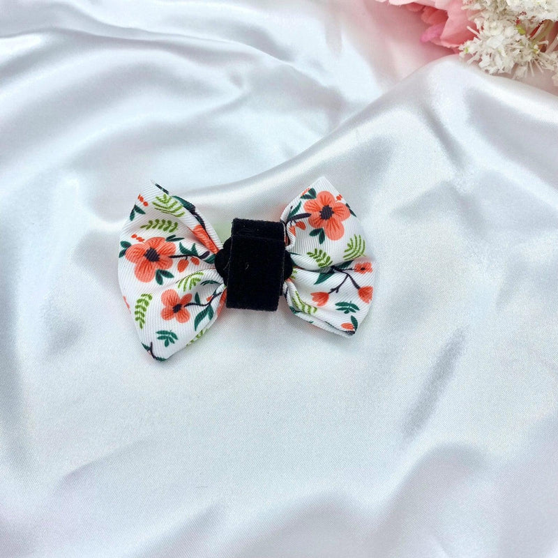 Cute bow tie dog collar with Velcro fastening